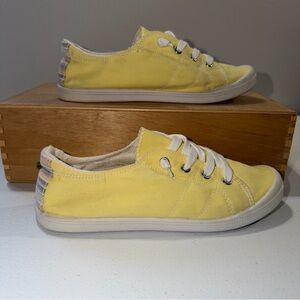 Beneker Slip On Yellow Casual Loafer Lace Up Sneaker Shoes Women’s Sz 8